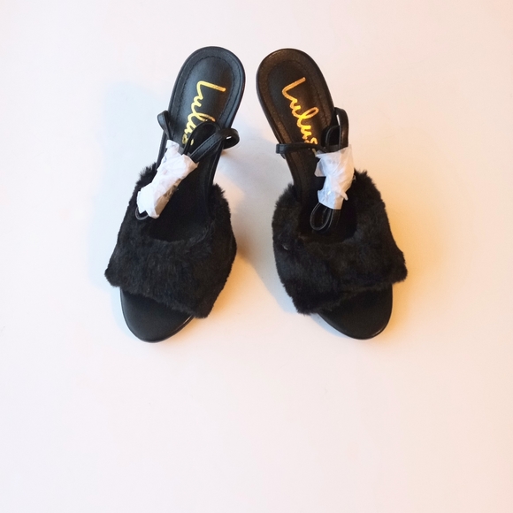SOLD!Lulu's faux fur ankle strap high heel sandals - Picture 10 of 10